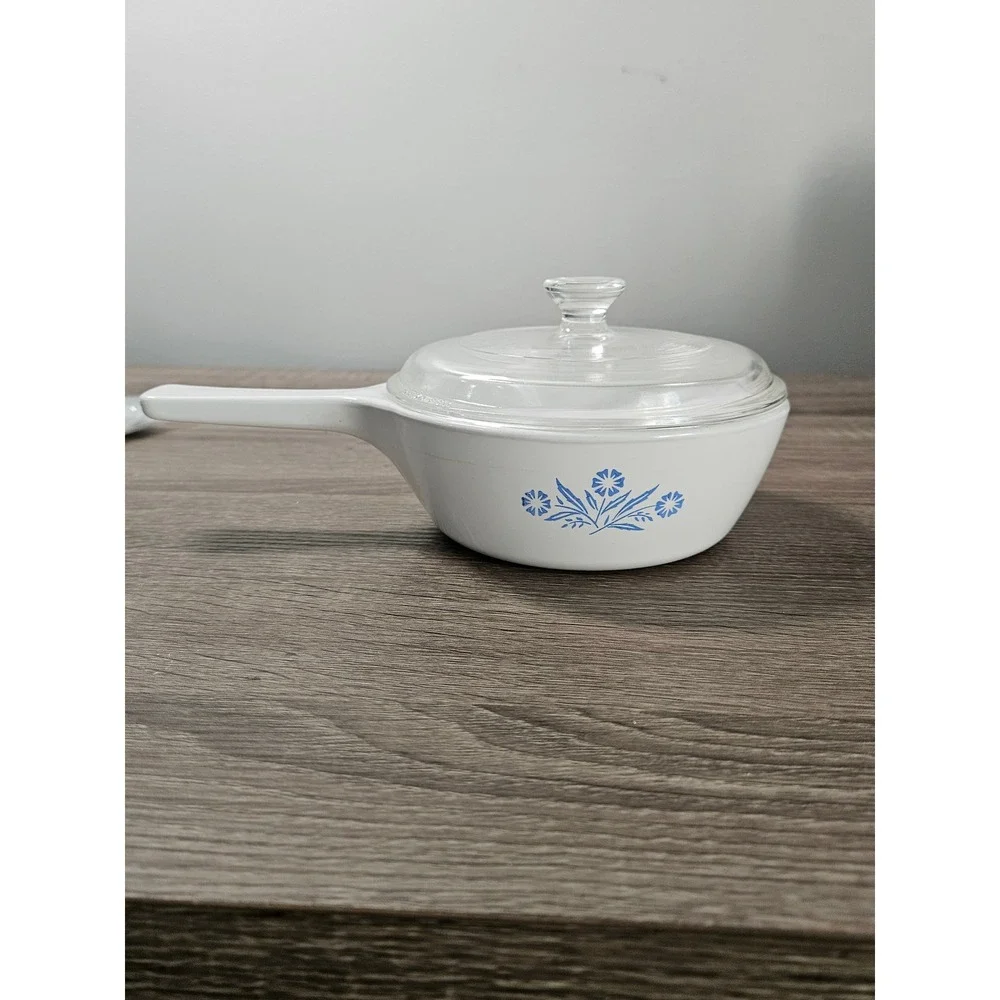 Vintage Corning Ware Blue Cornflower P-81-B 1 PINT Dish with Pyrex Lid P-81-C